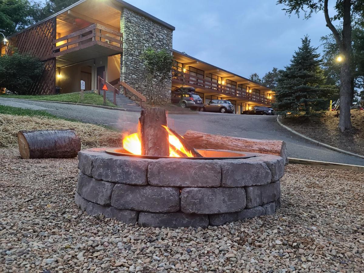 The Mountaineer Inn - Asheville Exteriér fotografie